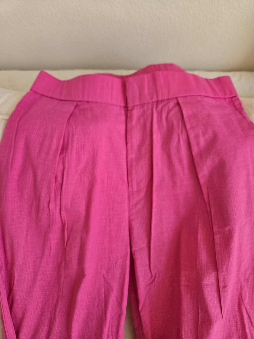 SHEIN Bright Pink High-Waist Pleated Trousers